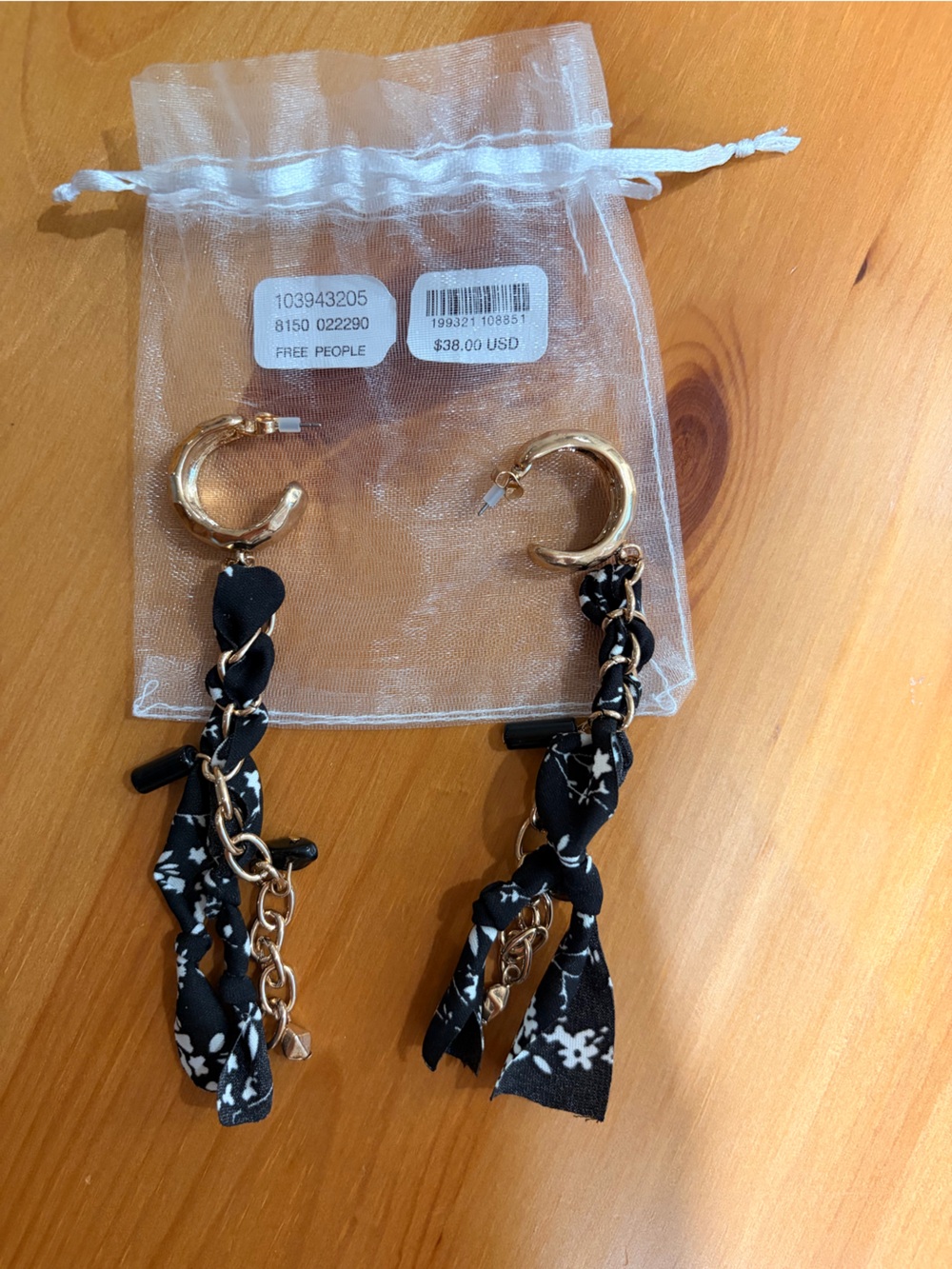Free People Bandana Earrings - Sold out online - Picture 4 of 4